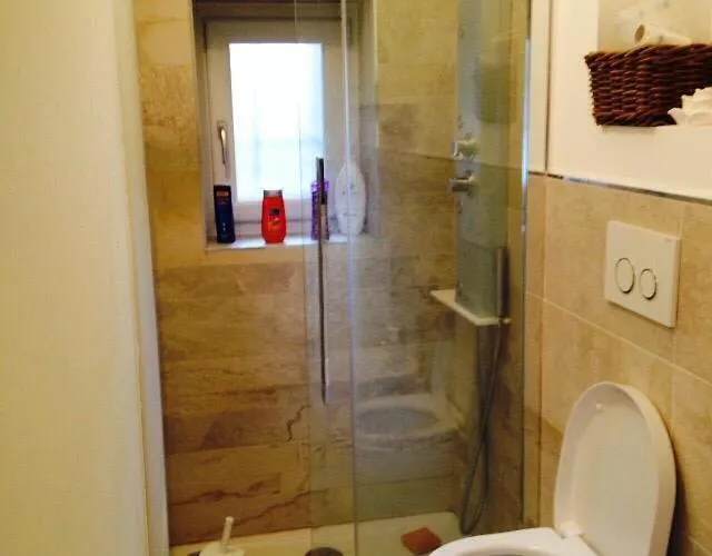 Romantic Chic Loae Apartmán *